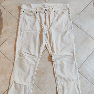 Good Fellow off white jeans man size w 36 L 30